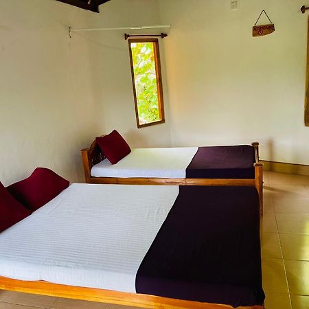 New Roy Guest House Kalkudah  Kamer foto