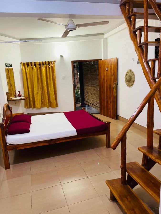 New Roy Guest House Kalkudah  Buitenkant foto