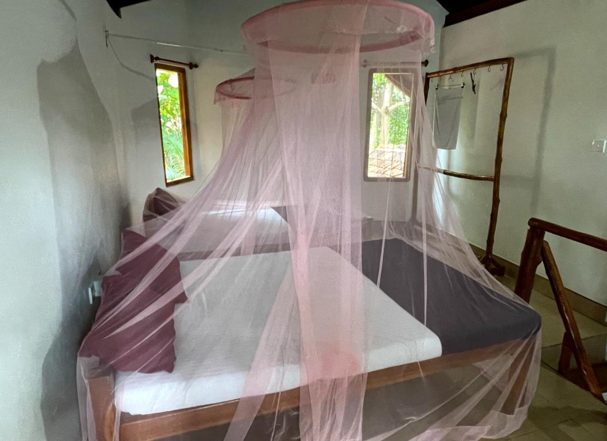 New Roy Guest House Kalkudah  Buitenkant foto