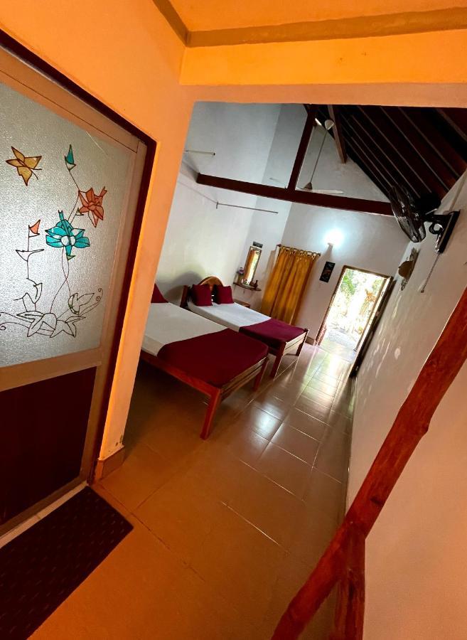 New Roy Guest House Kalkudah  Buitenkant foto