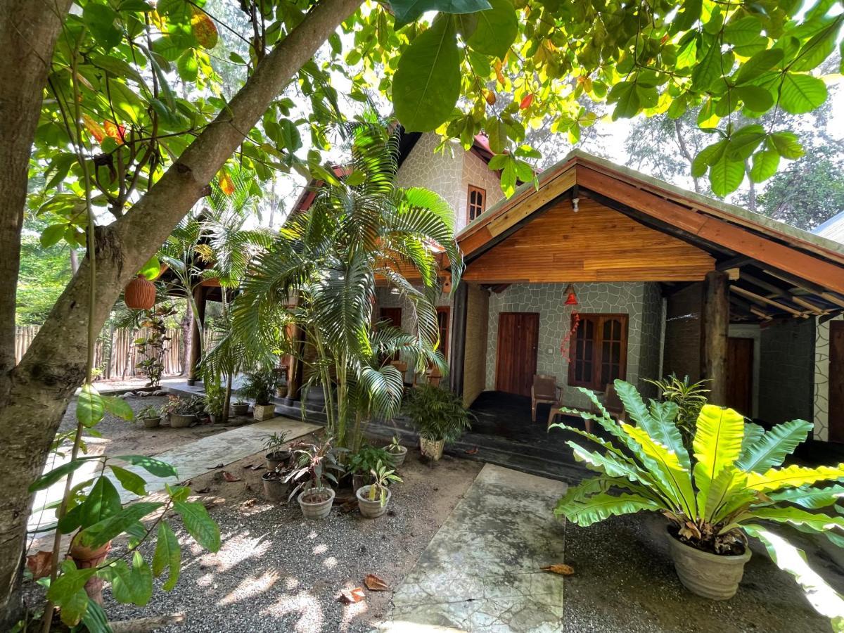 New Roy Guest House Kalkudah  Buitenkant foto